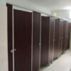 vách ngăn vệ sinh 2